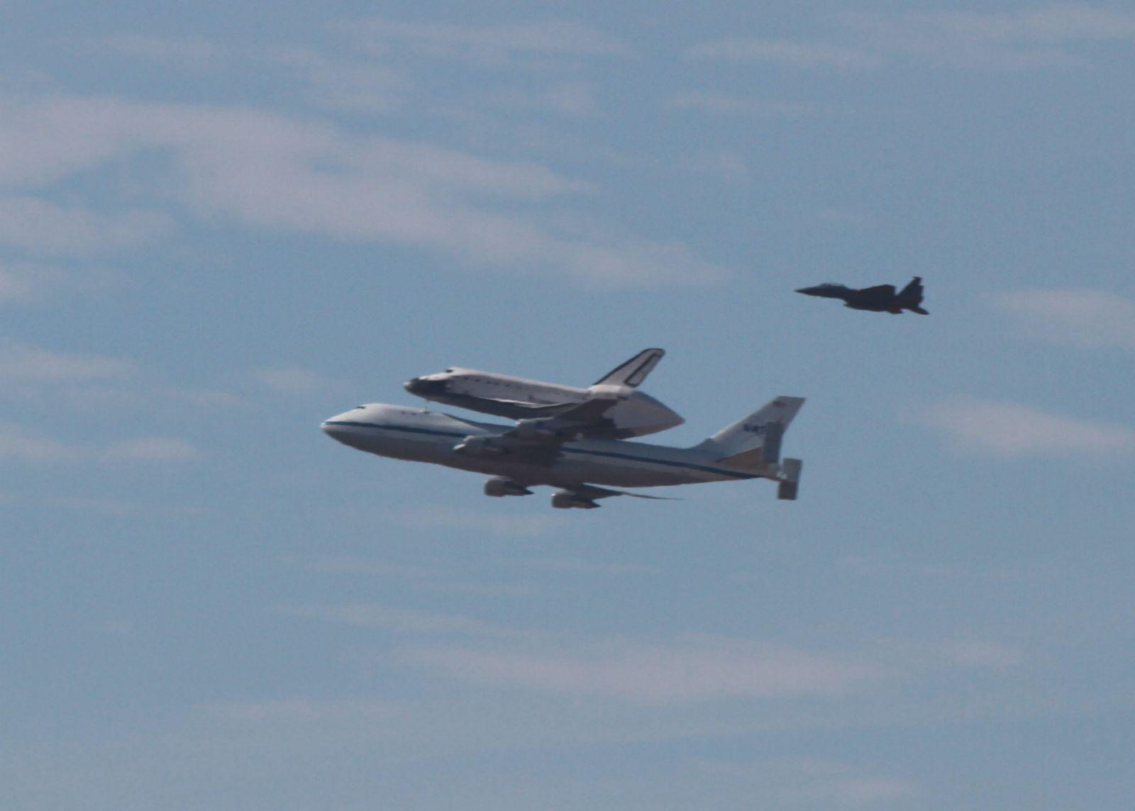 Space Shutttle Endeavour over Roseville